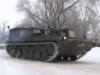 Электрики Петропавловска используют боевую машину пехоты как вездеход