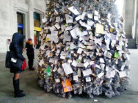 В Италии появилась почтовая елка